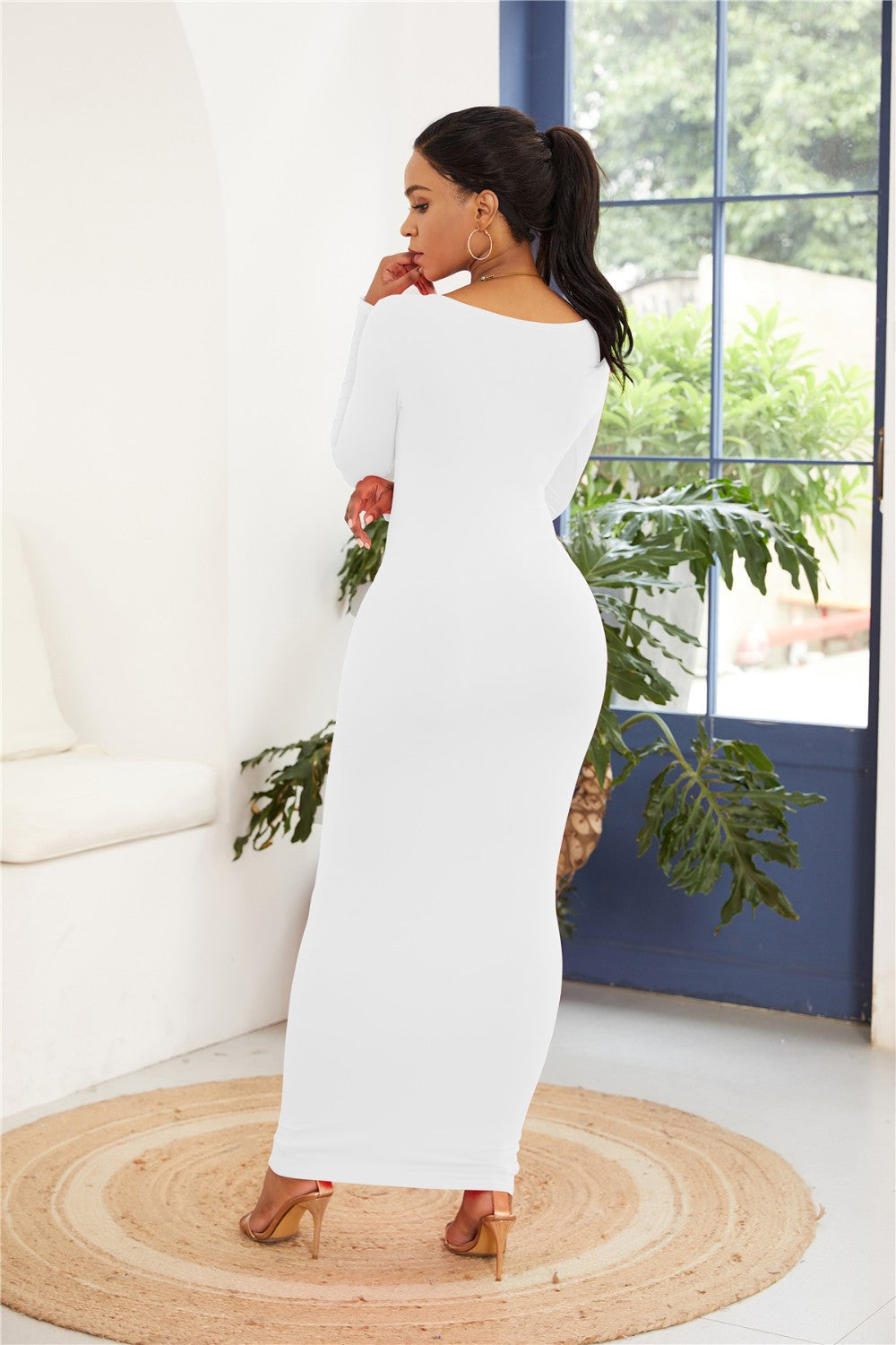 Round Neck Long Sleeve Maxi Dress